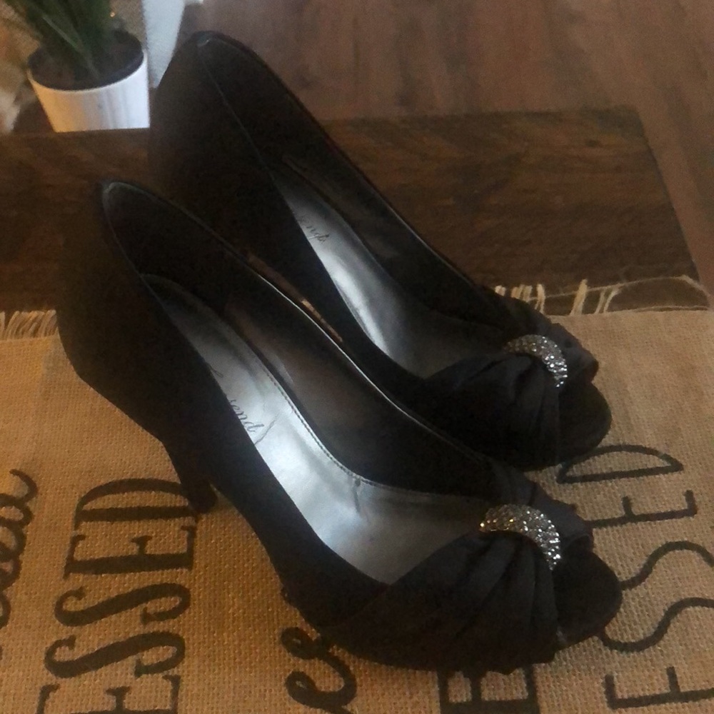 Women jeweled satin heels
